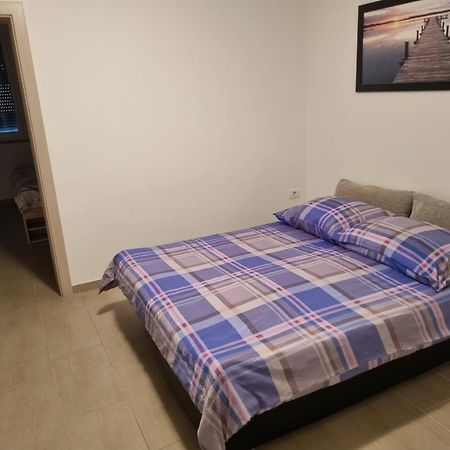 ApartИзола Экстерьер фото